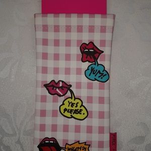 Betsey Johnson Eyewear Case NWT